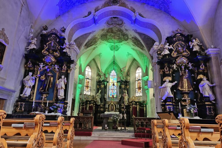 Pfarrkirche St. Gallenkirch innen für Konzert